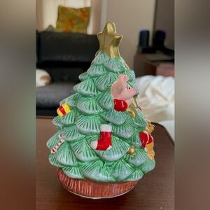 Vintage 1971, Walt Disney Winnie the Pooh, rotating Christmas tree with music